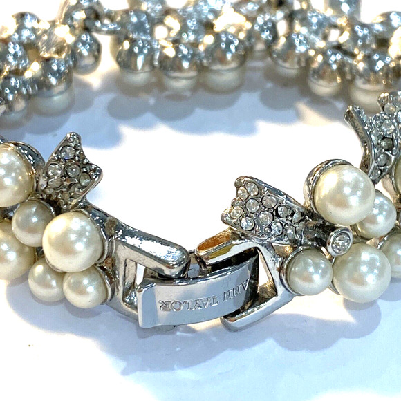 Ann Taylor Silvertone Rhinestone Imitation Pearl Chain Bracelet Ornate Romantic - Picture 7 of 8